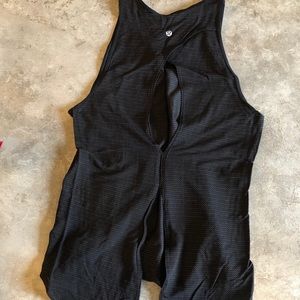 Lululemon tie back tank